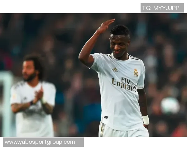 维尼修斯向皇马提出高额年薪和签字费要求欲与姆巴佩对标