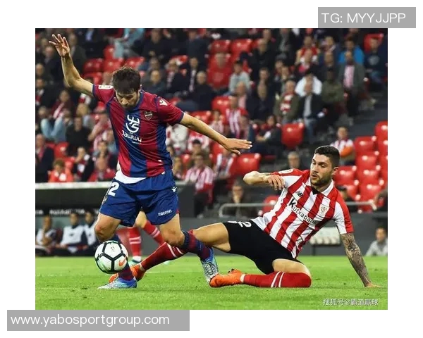 西乙联赛竞争加剧拉科与桑坦德双雄领跑冲甲形势愈发紧张